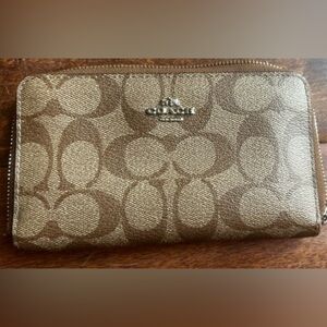 Coach F57468 Phone Wallet In Signature Canvas (Tan/Brown/Orange) - *REHAB*